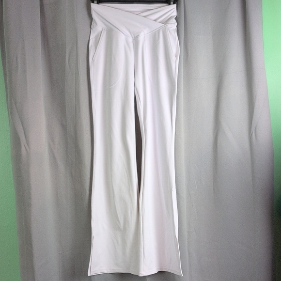 HALARA White Leggings Sleek Stretchy Design Crossover With Pockets. New. XS - Picture 5 of 11